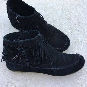Women’s Black Moccasin Boots